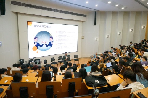 City University of Macau Faculty of Business held a workshop titled "Turning Small Issues into ...