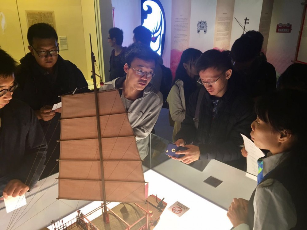 Students interacting with the tour guide actively