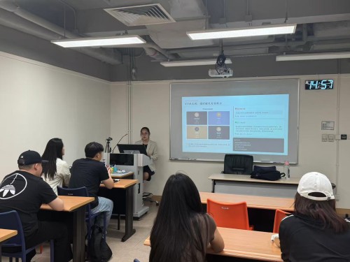 FOB Holds Resume Improvement Workshop Helps Students Craft Persuasive Resumes