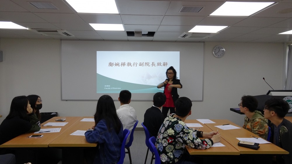 Dr. Eva Khong, Executive Associate Dean delivers a welcome speech to BAE students