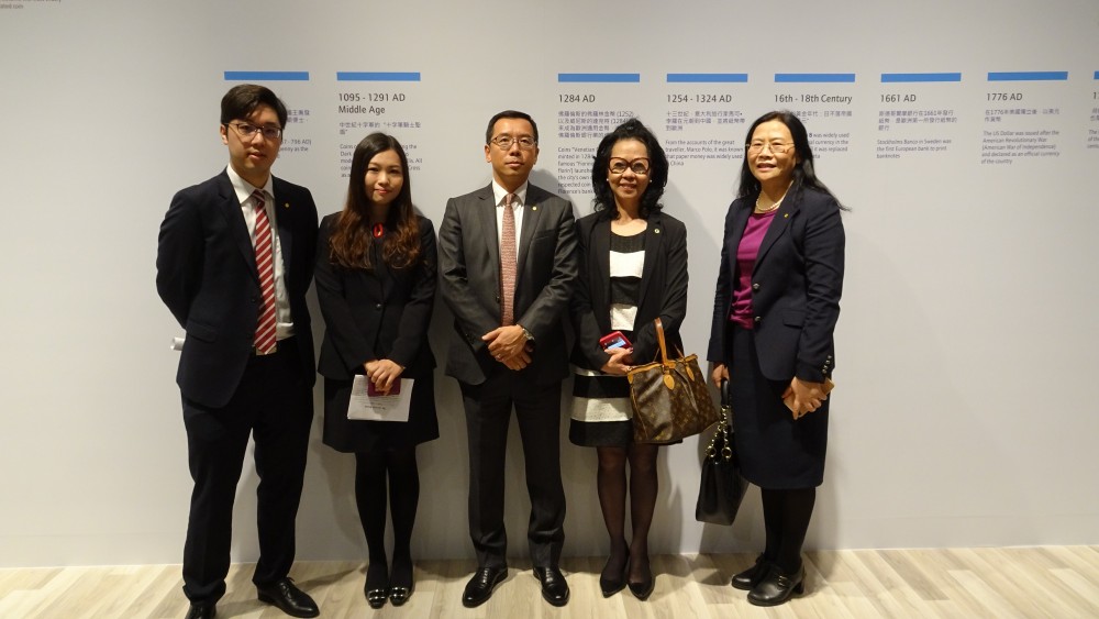 A group photo of Dr. Eva Khong, Executive Associate Dean and attending guests