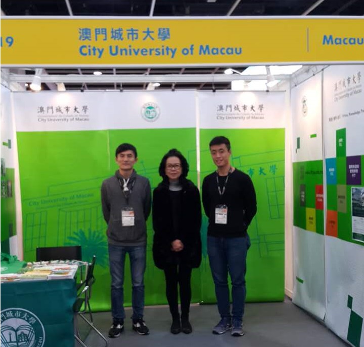 Group photo of Dr. Eva Khong and the two programme supervisors