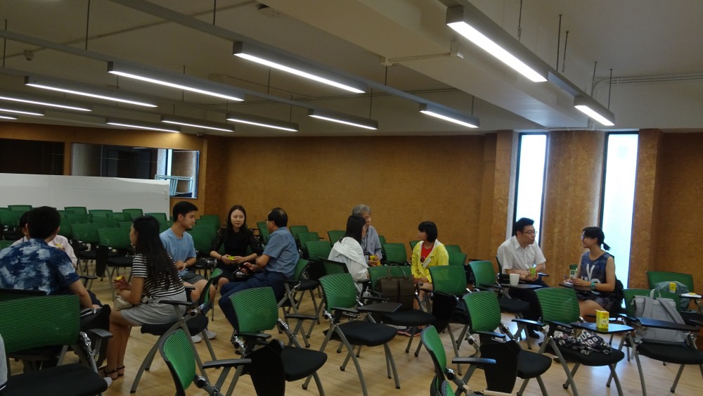 Mentee interacting with their mentors