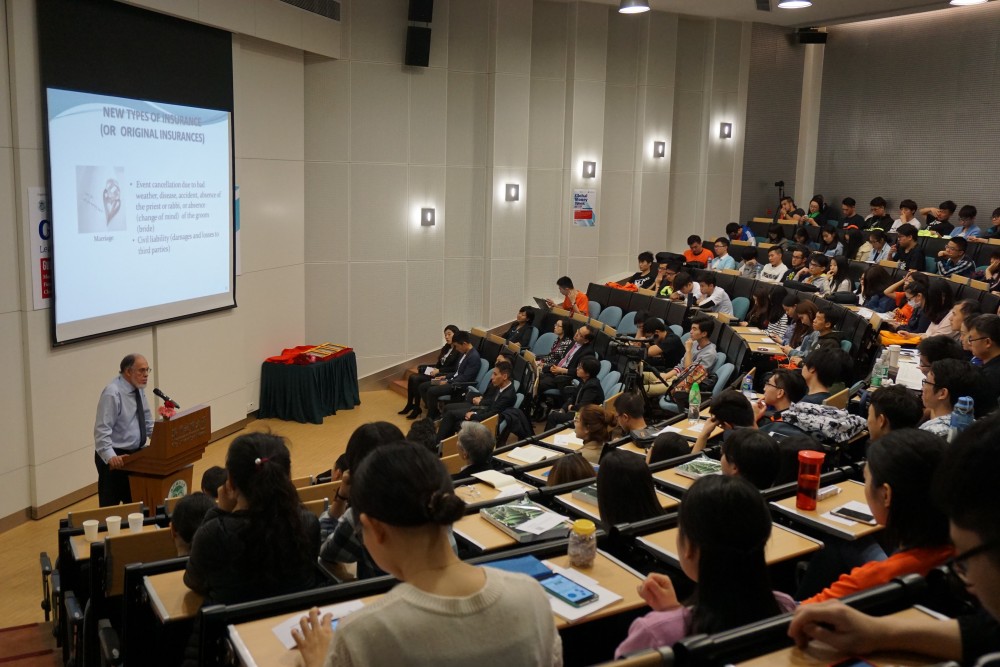 Mr. António José Félix Pontes speaks on “Future Challenges and Opportunities for Insurance”