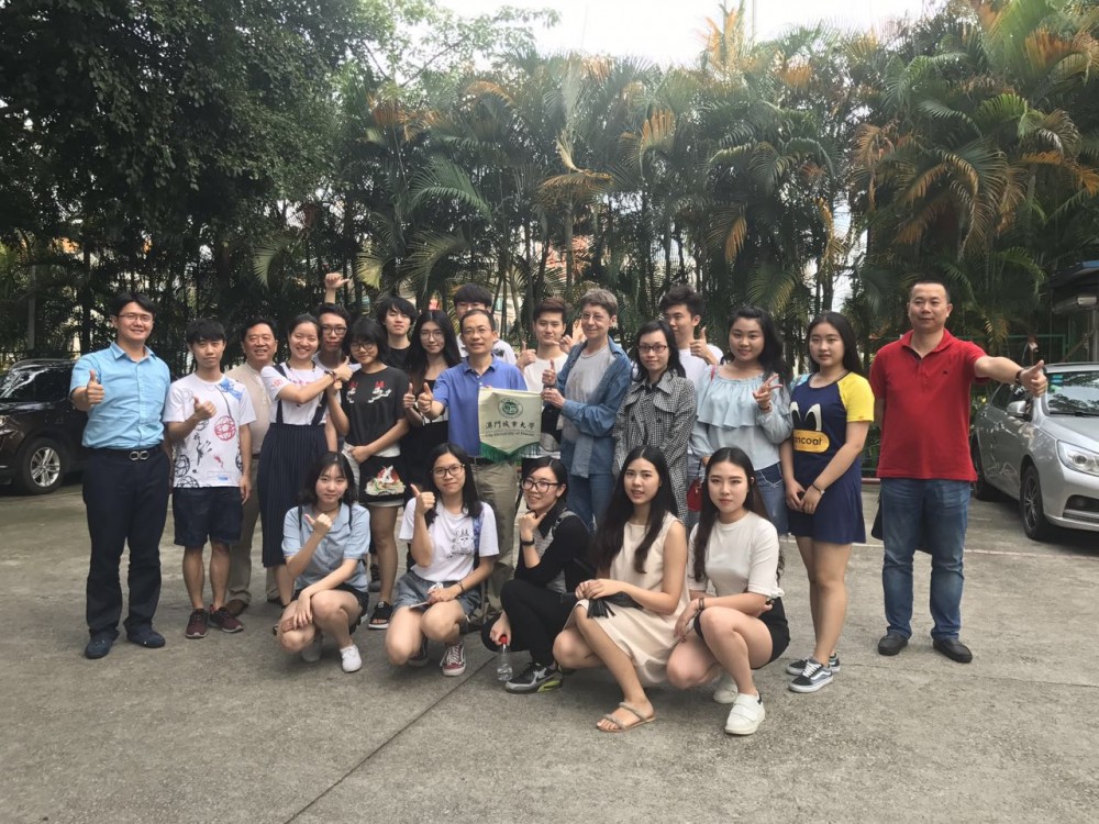 The International Business Cohort visits the Guangdong Elderly-care Services Association