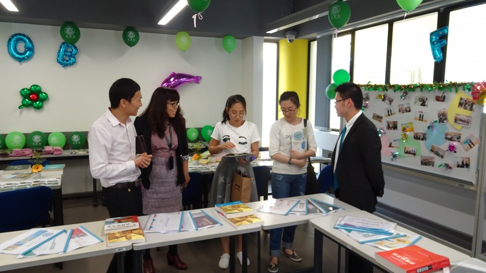 FOB teachers and students introducing the programmes to the public