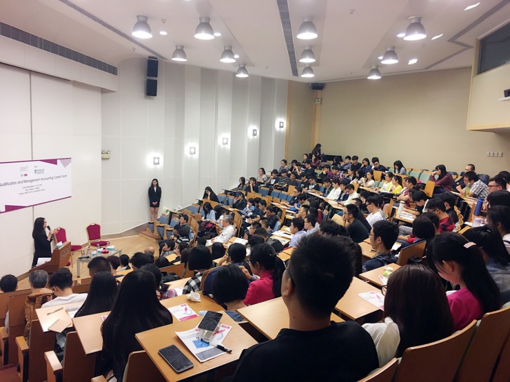 Students attending the Career Forum