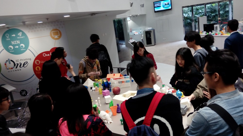 BAE teachers and students experience 3D printing techniques