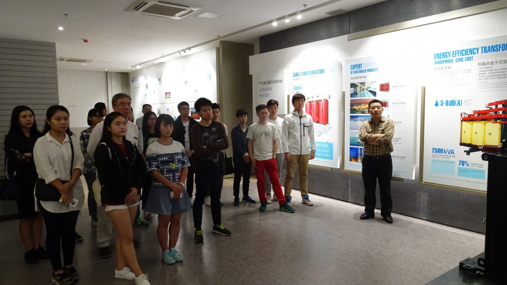 Students visiting the Company