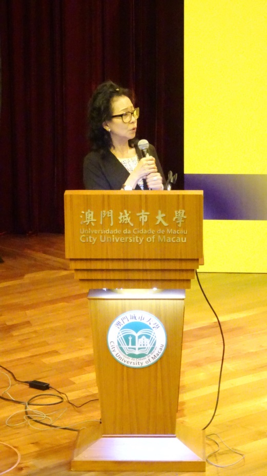 Dr. Khong delivering the speech