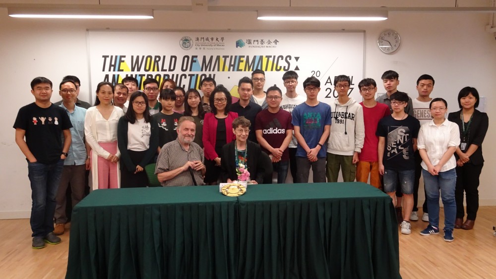 Group photo of Prof. Conway and FOB teachers & students